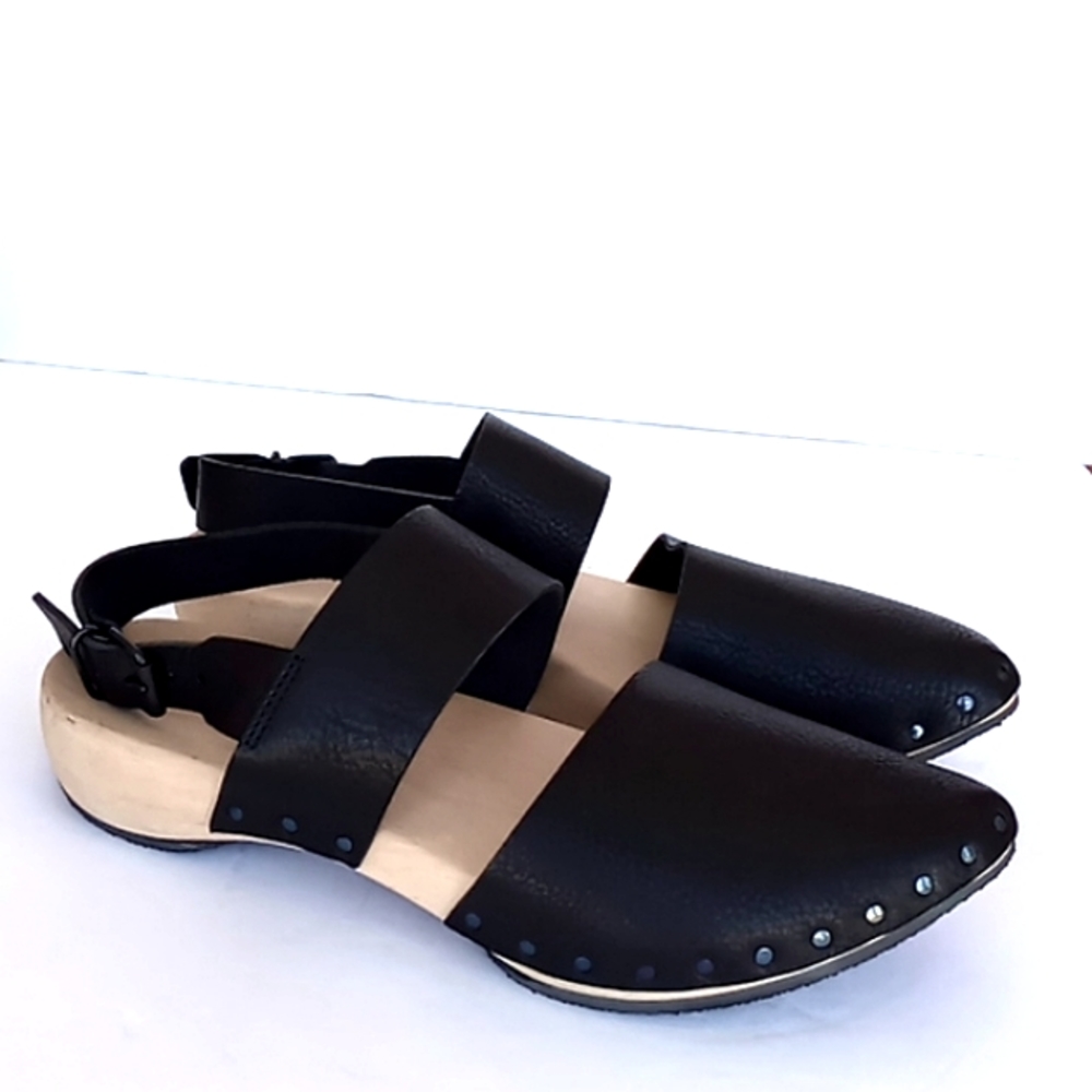 Black Leather Open-Back Sandals - Brand Unspecified
